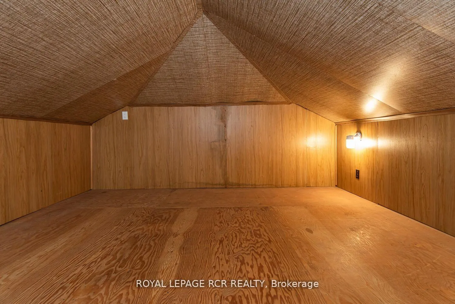 Photo 22 of 16948 Bayview Avenue, Newmarket, Central Newmarket — HOMEH