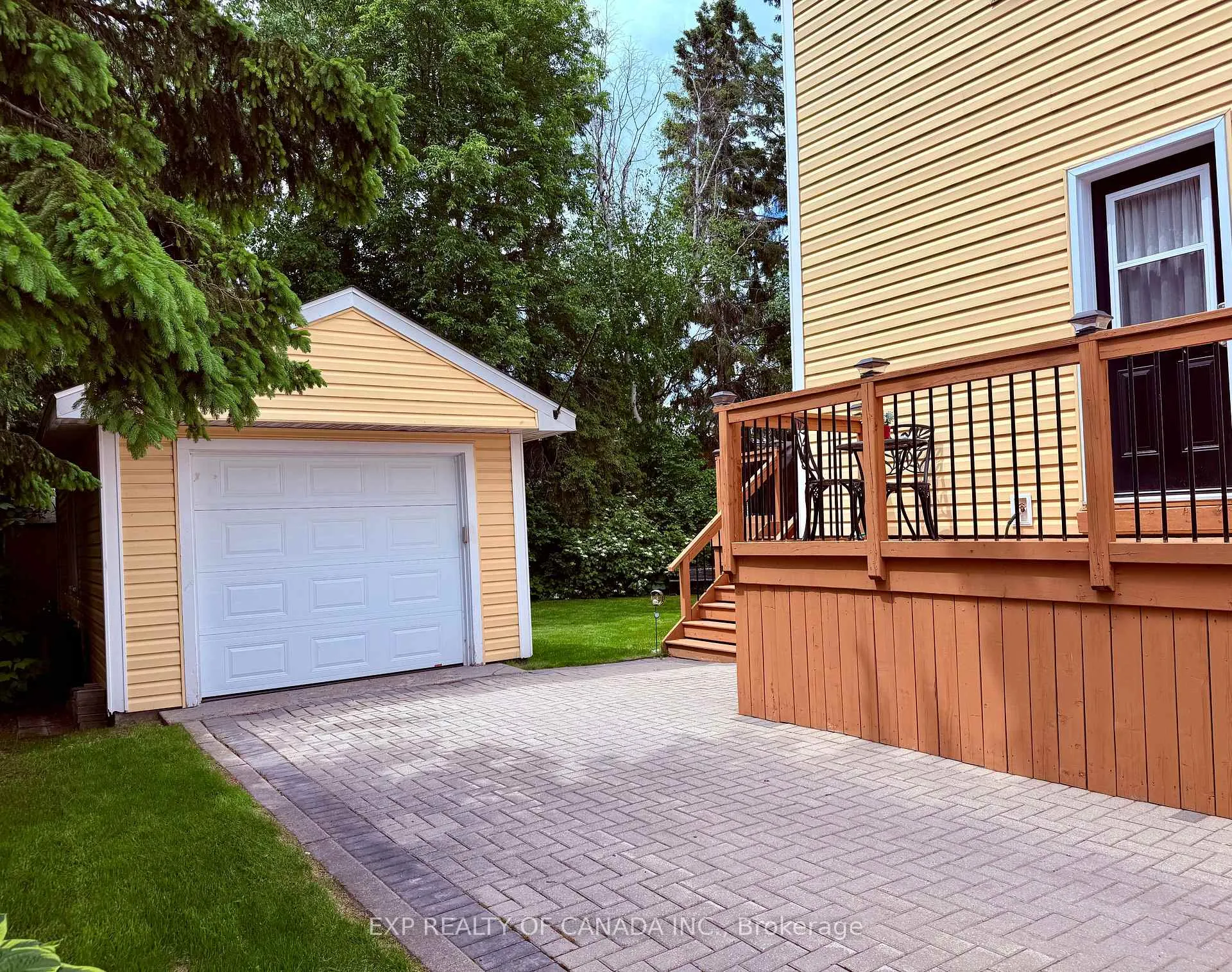 Photo 5 of 329 Tamarack Street, Timmins, TNE - Hill District — HOMEH