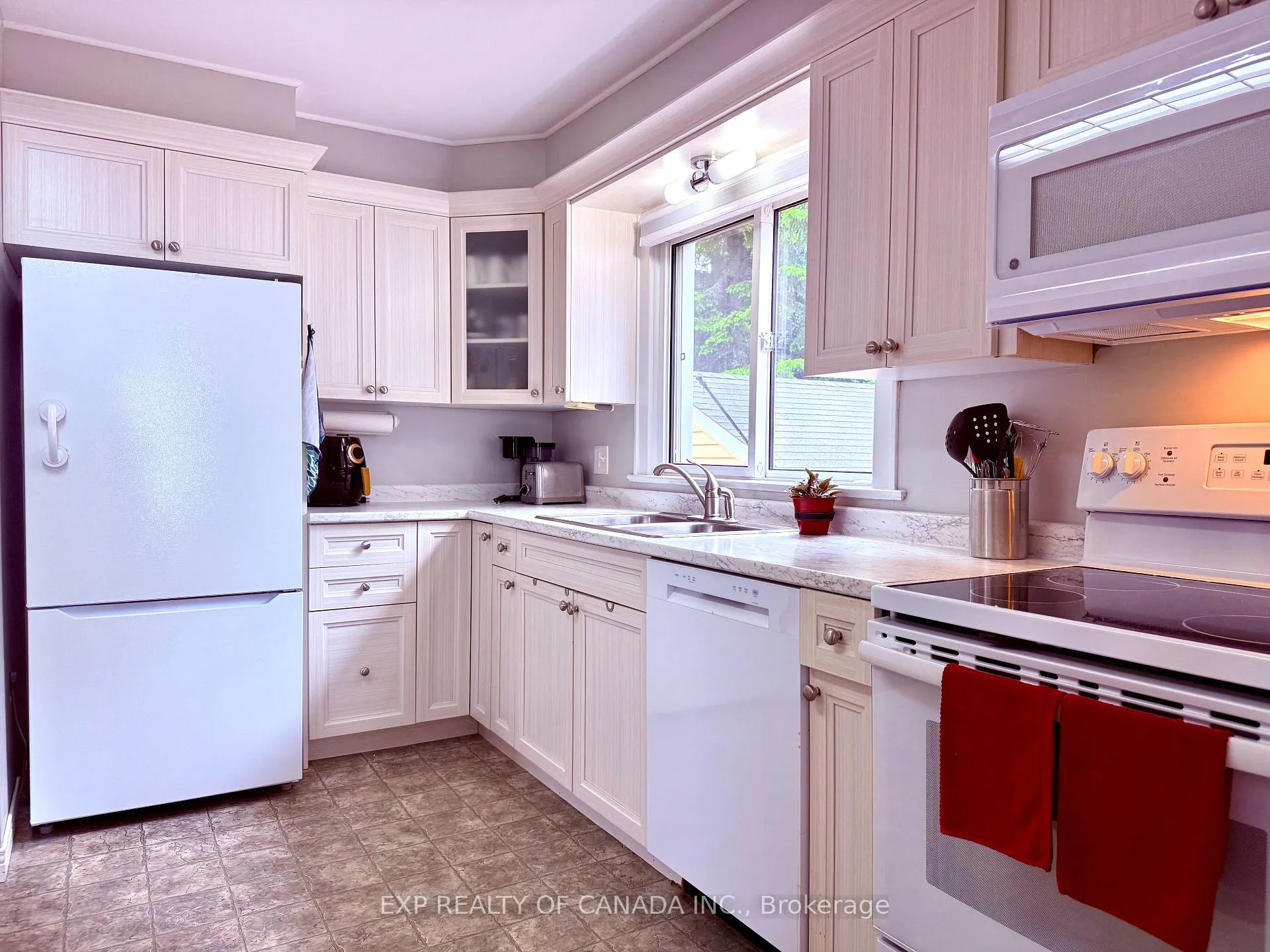 Photo 21 of 329 Tamarack Street, Timmins, TNE - Hill District — HOMEH
