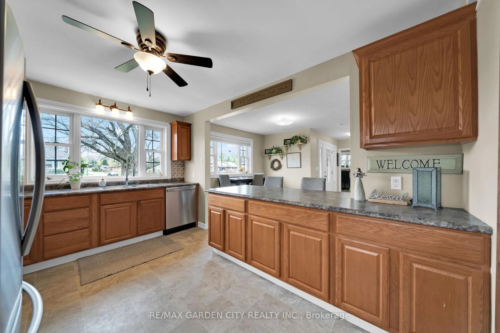 Photo 11 of 4165 William Street, Lincoln, Beamsville — HOMEH
