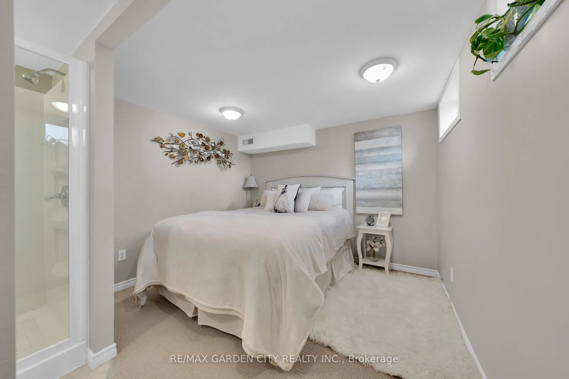 Photo 19 of 4165 William Street, Lincoln, Beamsville — HOMEH