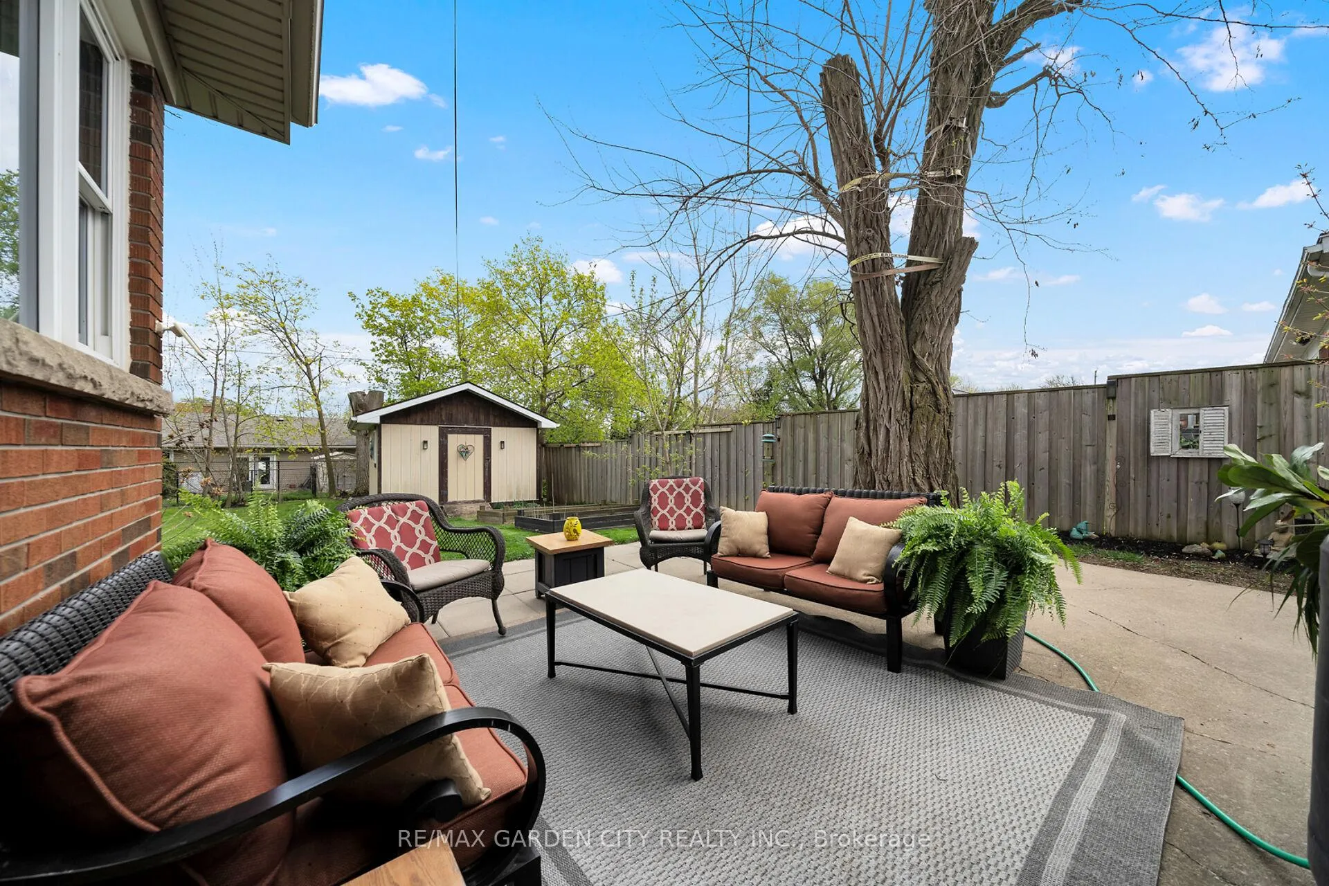 Photo 25 of 4165 William Street, Lincoln, Beamsville — HOMEH