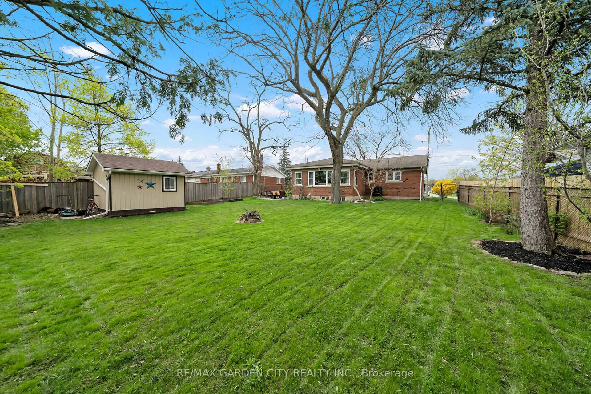 Photo 27 of 4165 William Street, Lincoln, Beamsville — HOMEH