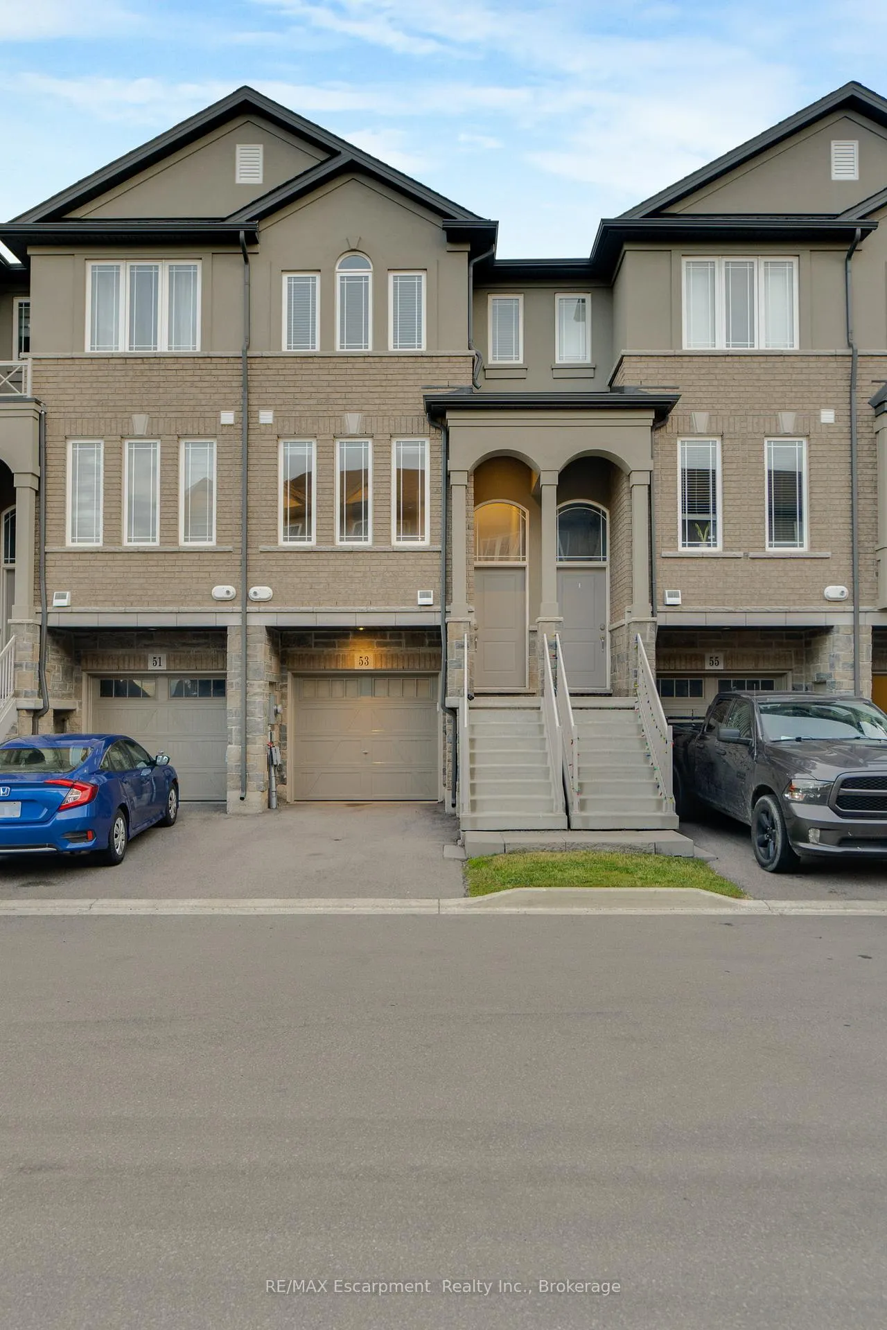 Photo 1 of 53 Aquarius Crescent, Hamilton, Rural Glanbrook — HOMEH