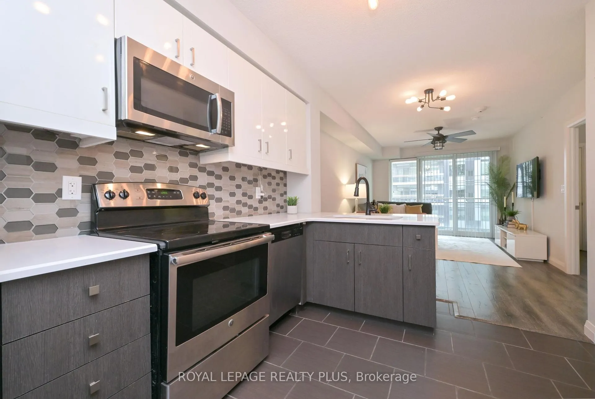 Photo 7 of Unit 614, 53 Arthur Street S, Guelph, St. Patrick's Ward — HOMEH