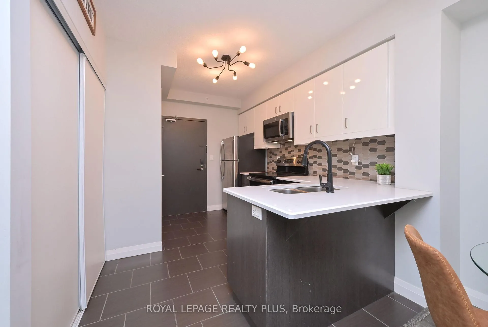 Photo 9 of Unit 614, 53 Arthur Street S, Guelph, St. Patrick's Ward — HOMEH