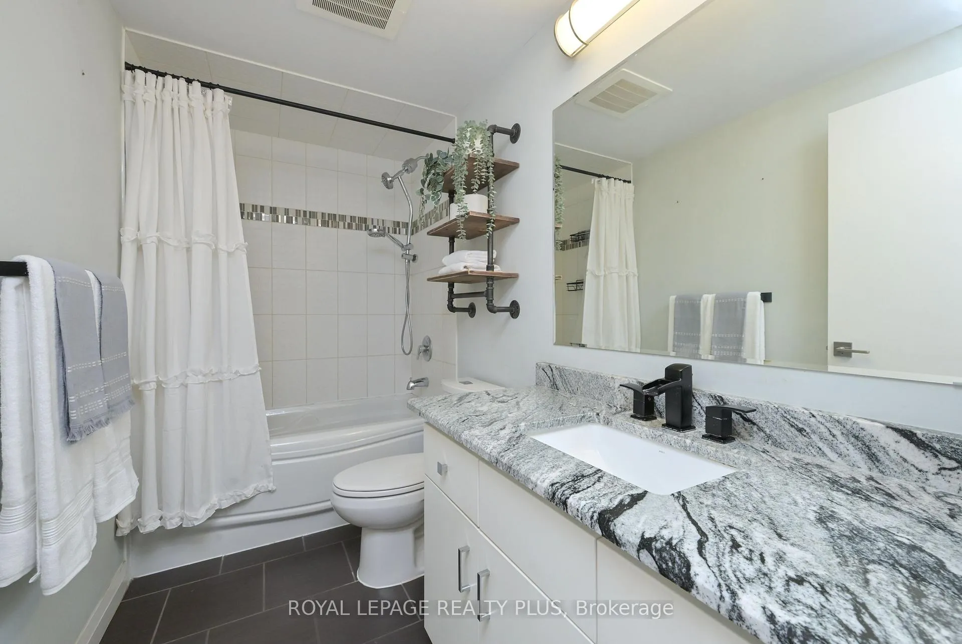Photo 16 of Unit 614, 53 Arthur Street S, Guelph, St. Patrick's Ward — HOMEH