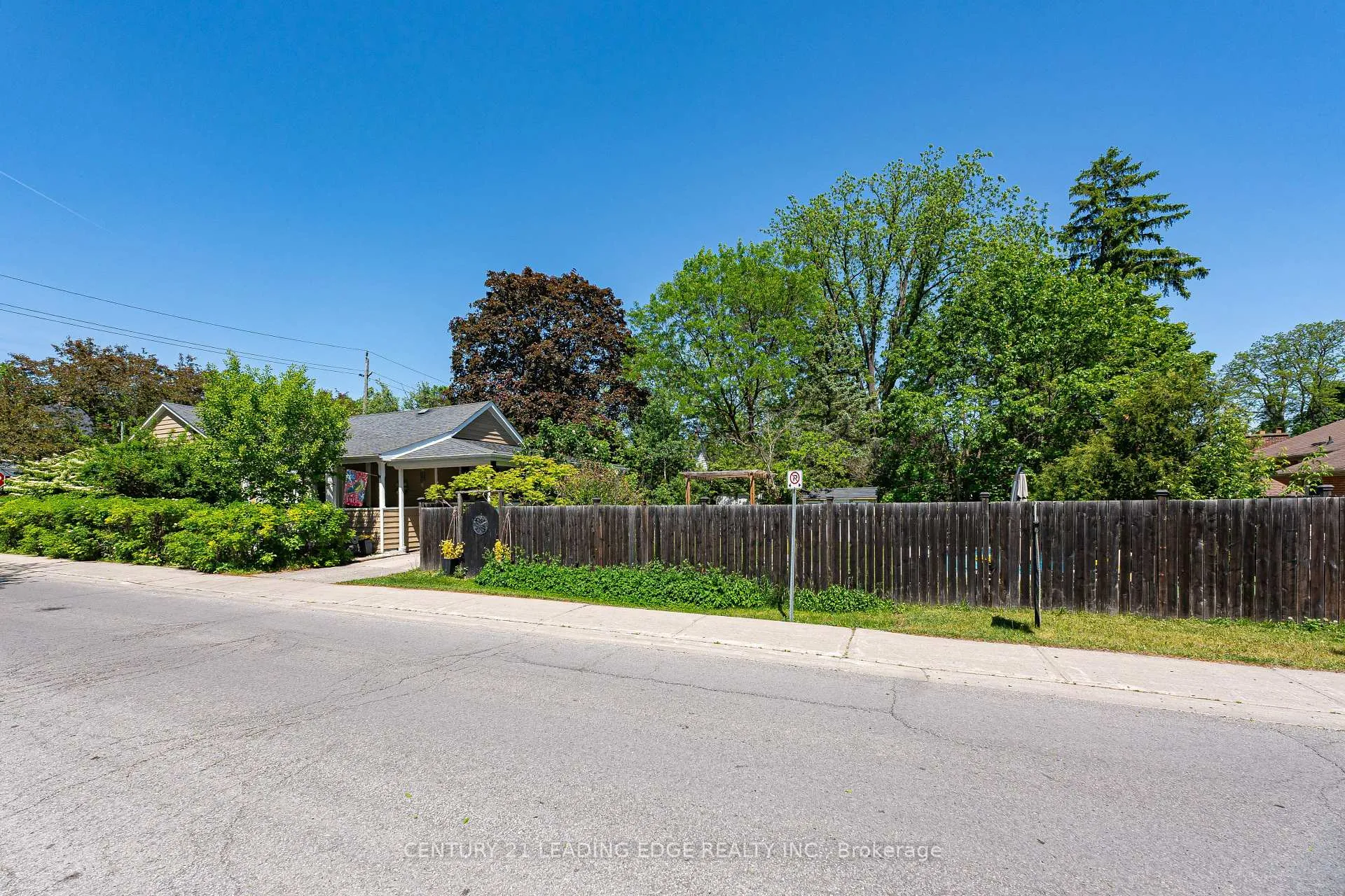 Photo 4 of 49 Church Street, Markham, Old Markham Village — HOMEH