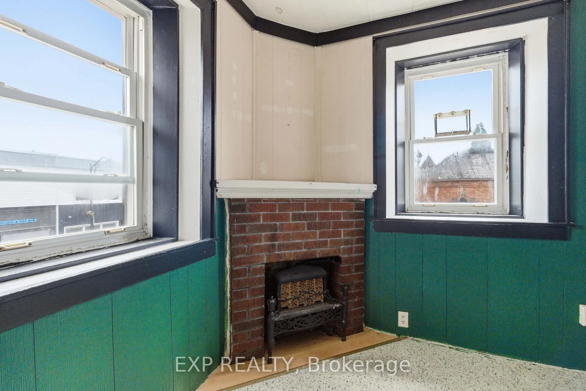 Photo 7 of Unit 1, 20 Colborne Street S, Norfolk, Simcoe — HOMEH