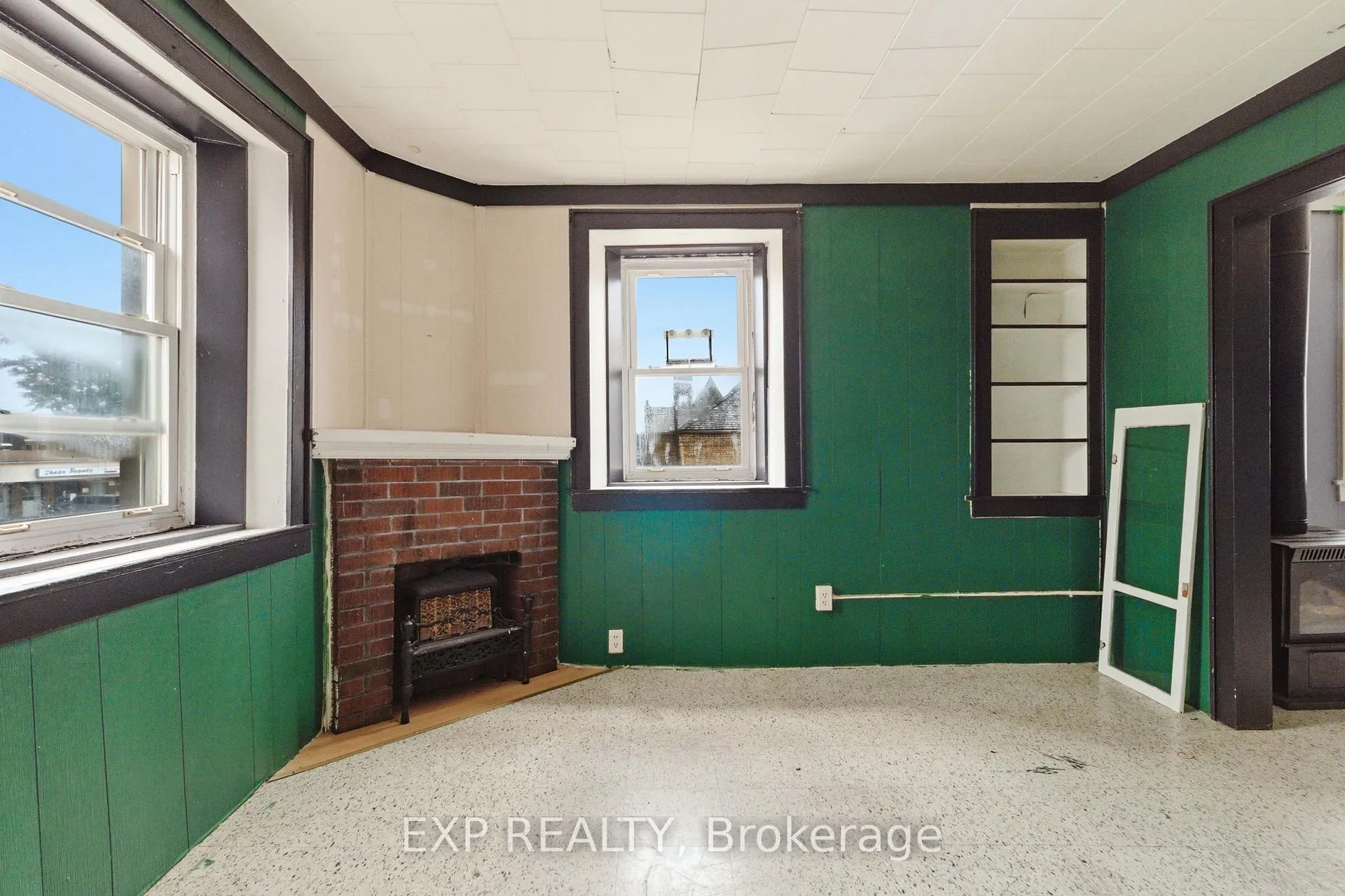 Photo 8 of Unit 1, 20 Colborne Street S, Norfolk, Simcoe — HOMEH