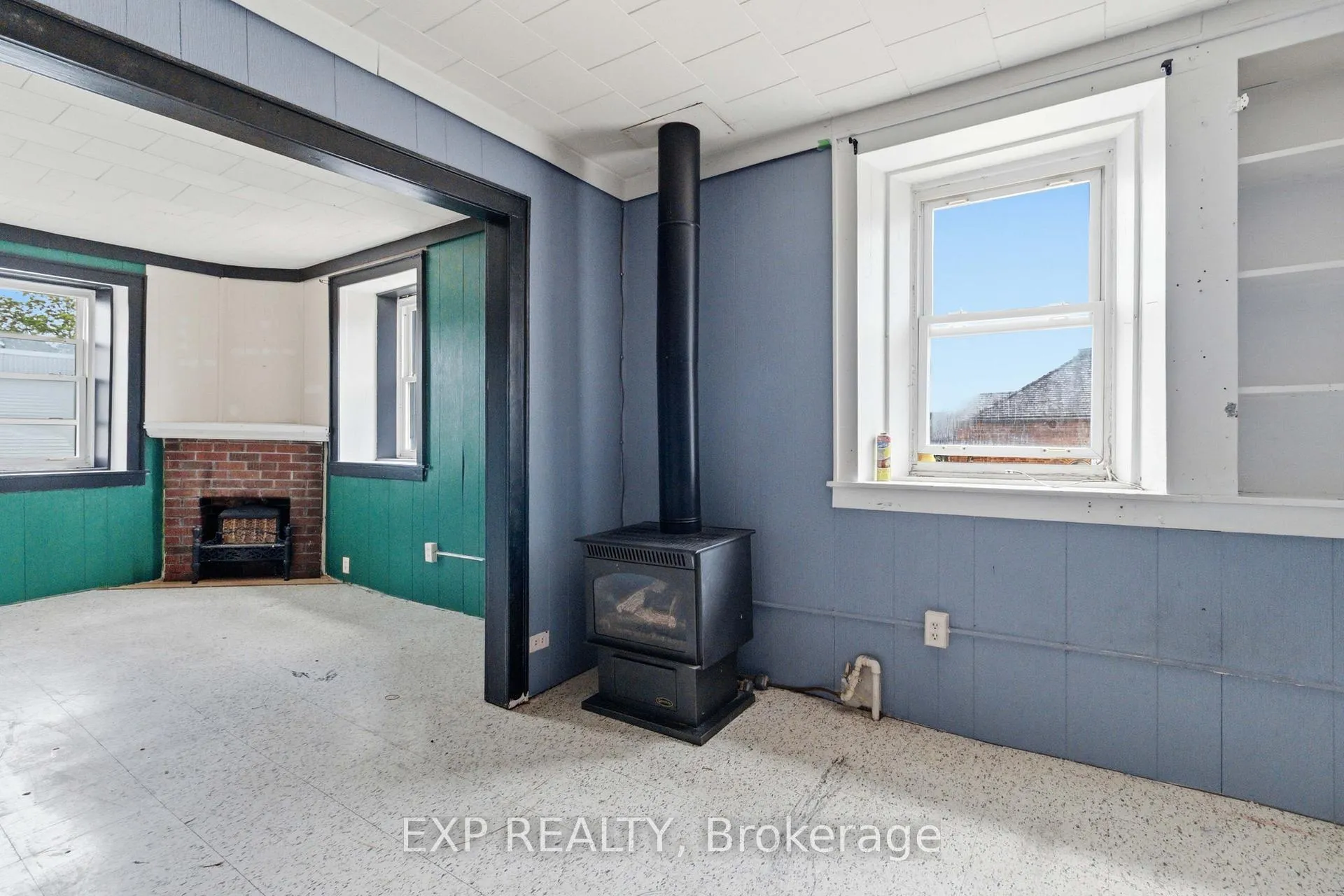 Photo 10 of Unit 1, 20 Colborne Street S, Norfolk, Simcoe — HOMEH