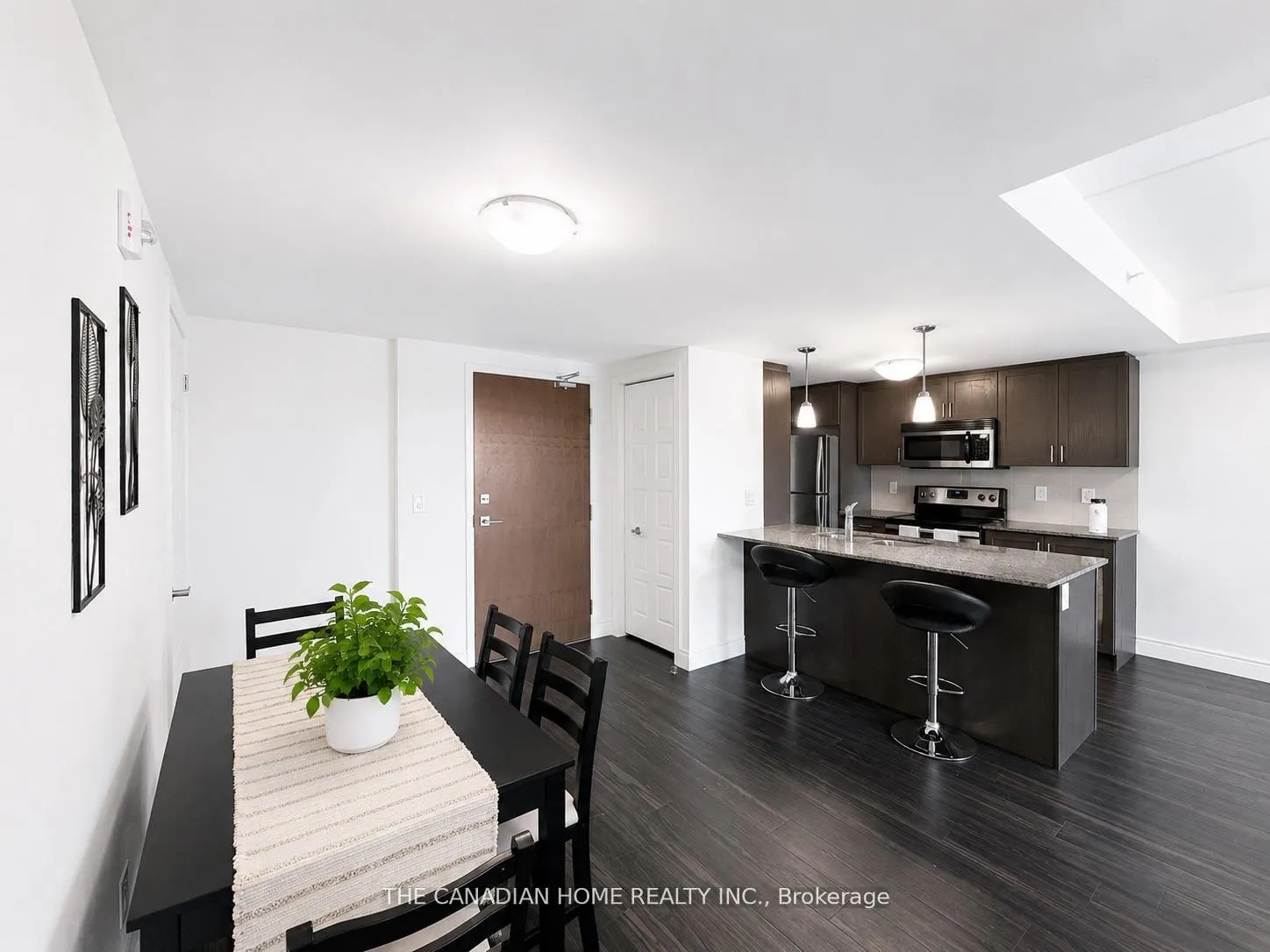 Photo 1 of Unit 207, 17 Kay Crescent, Guelph, Pineridge/Westminster Woods — HOMEH