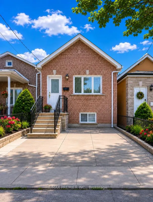 Photo 1 of Unit Lower, 11 Seneca Avenue, Toronto, Rockcliffe-Smythe — HOMEH