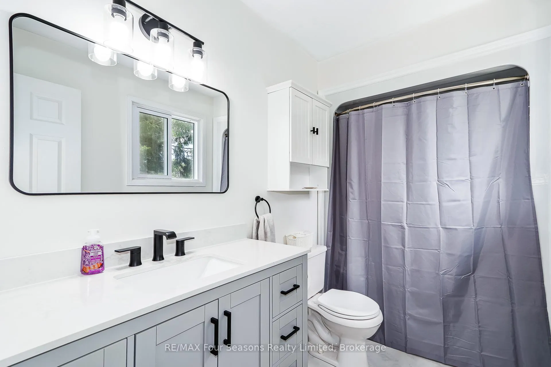Photo 31 of 261 Superior Street, Clearview, Stayner — HOMEH