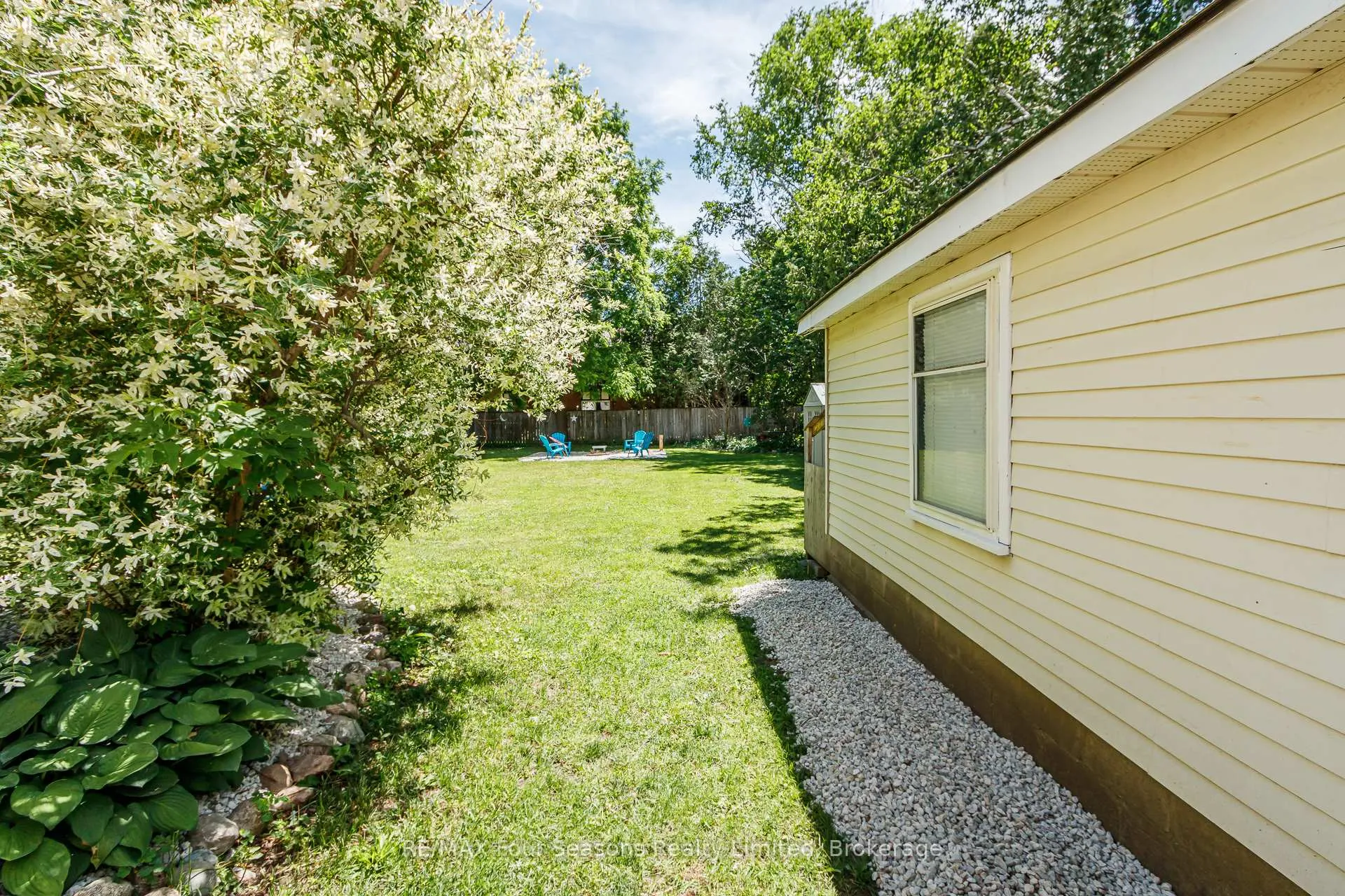 Photo 34 of 261 Superior Street, Clearview, Stayner — HOMEH