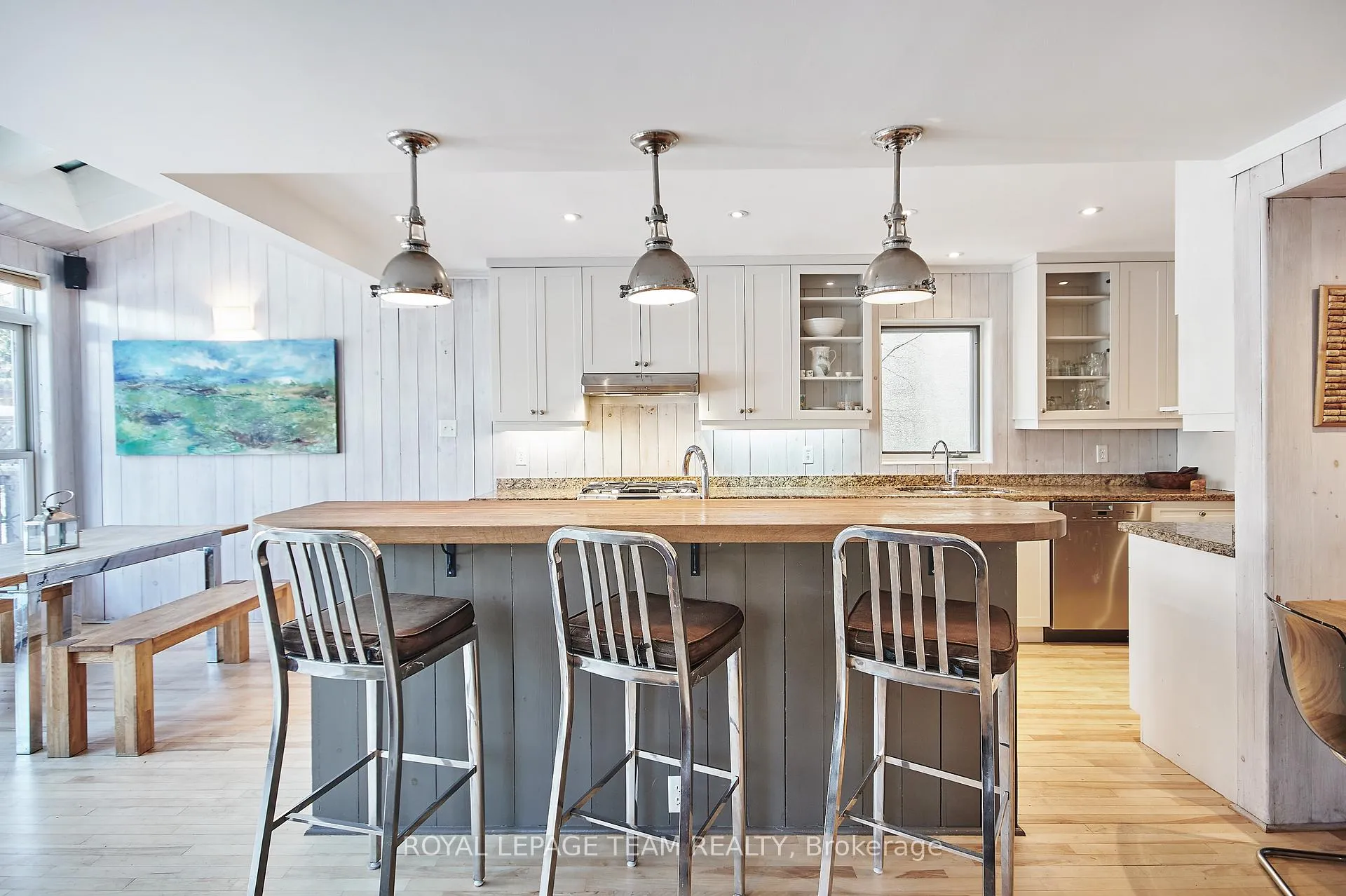 Photo 12 of 108 Stanley Avenue, Ottawa, New Edinburgh — HOMEH