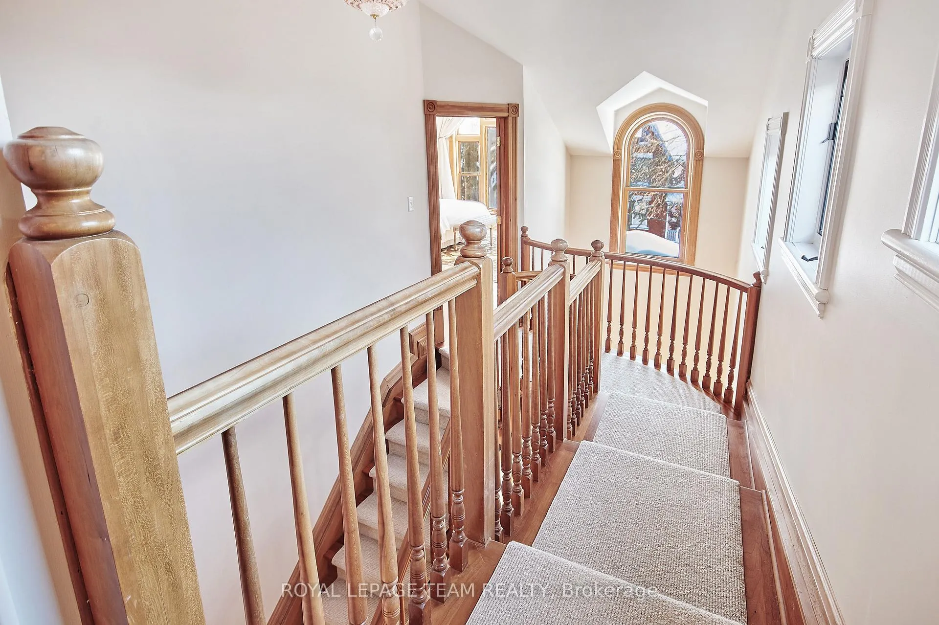 Photo 39 of 108 Stanley Avenue, Ottawa, New Edinburgh — HOMEH