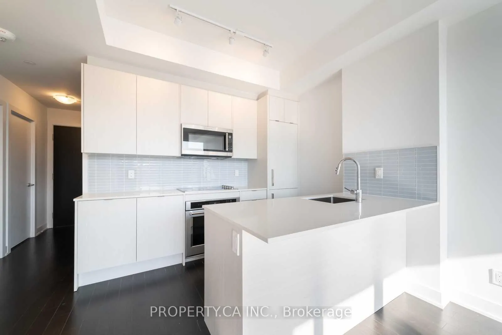 Photo 5 of Unit 2005, 181 Bedford Road, Toronto, The Annex — HOMEH
