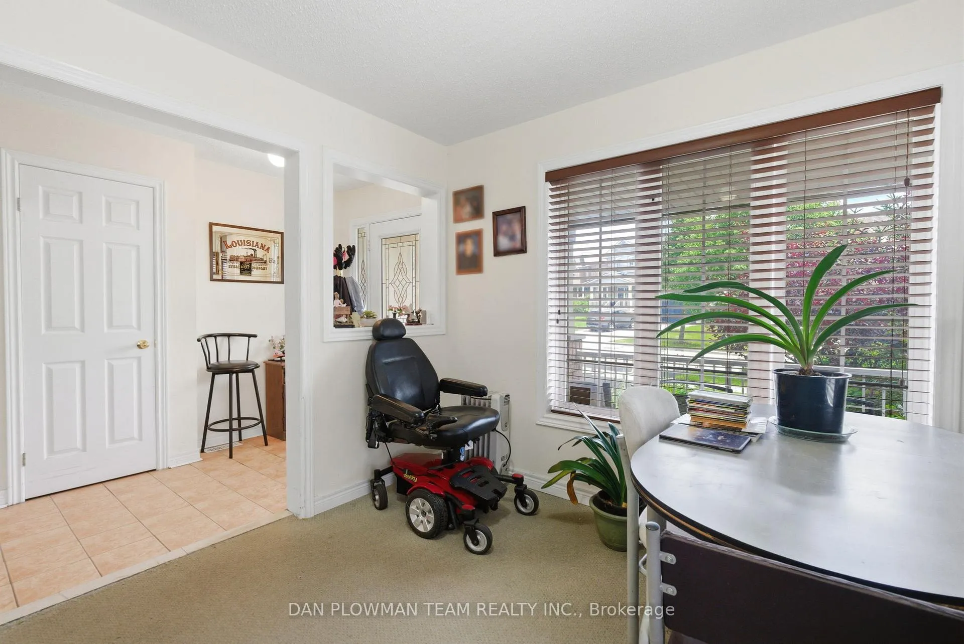 Photo 6 of 229 Huntington Crescent, Clarington, Courtice — HOMEH
