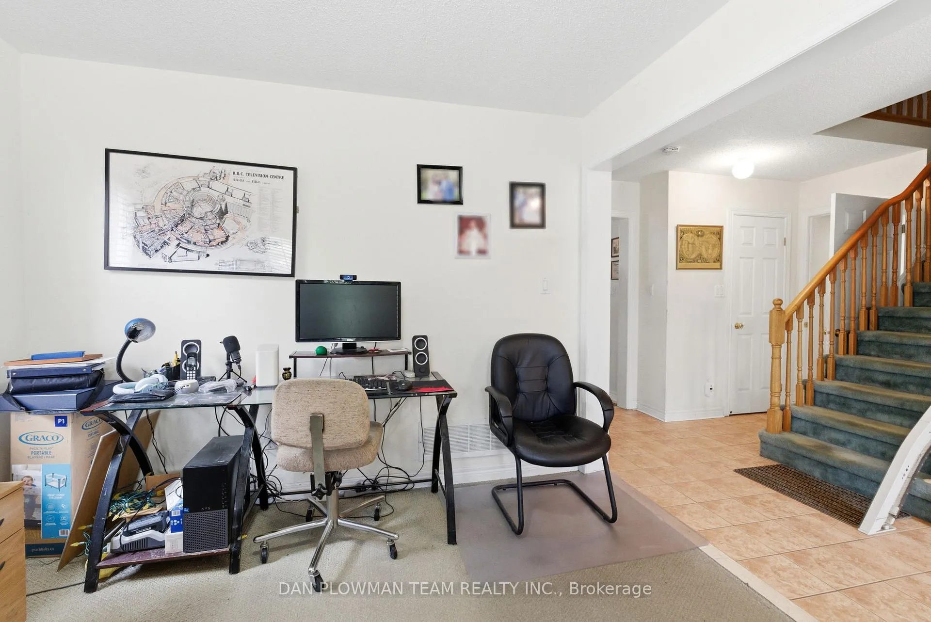 Photo 7 of 229 Huntington Crescent, Clarington, Courtice — HOMEH