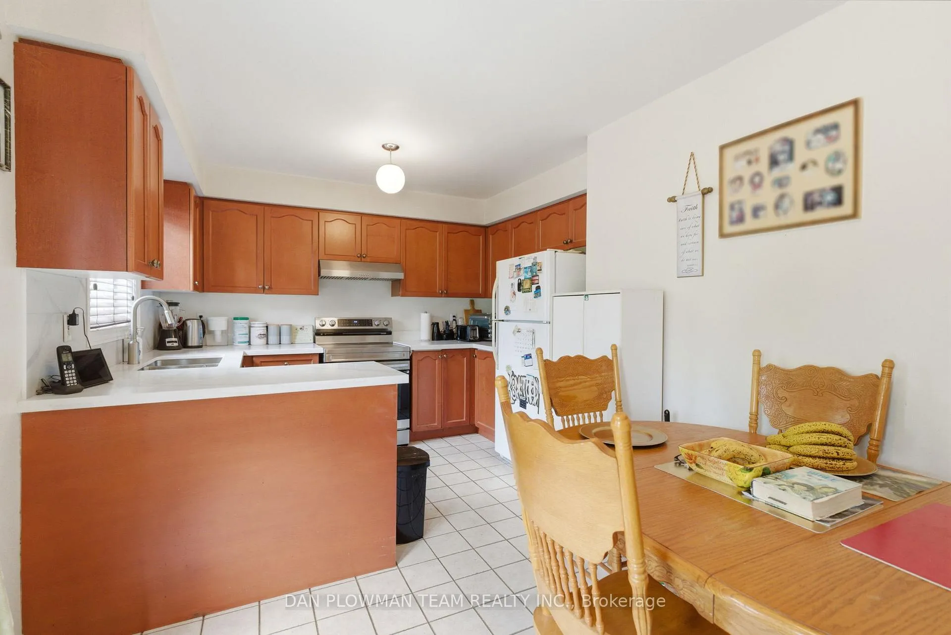 Photo 13 of 229 Huntington Crescent, Clarington, Courtice — HOMEH