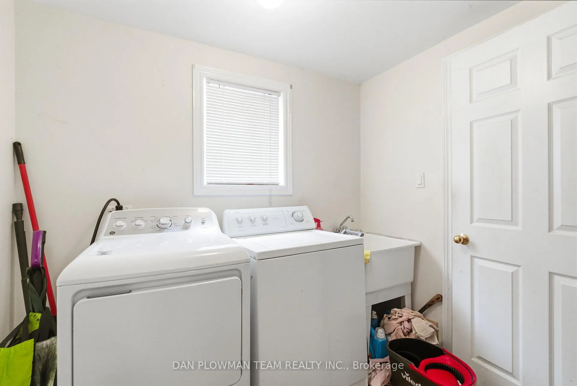 Photo 20 of 229 Huntington Crescent, Clarington, Courtice — HOMEH