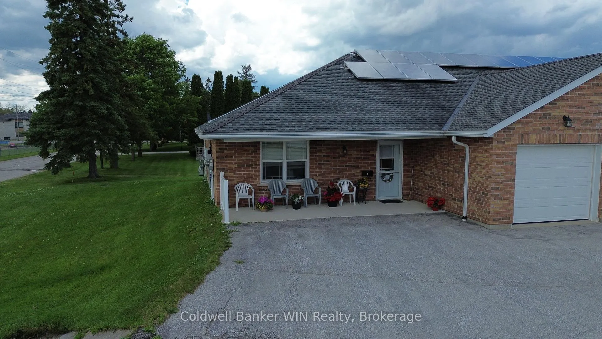 Front of Unit 1, 444 Newfoundland Street