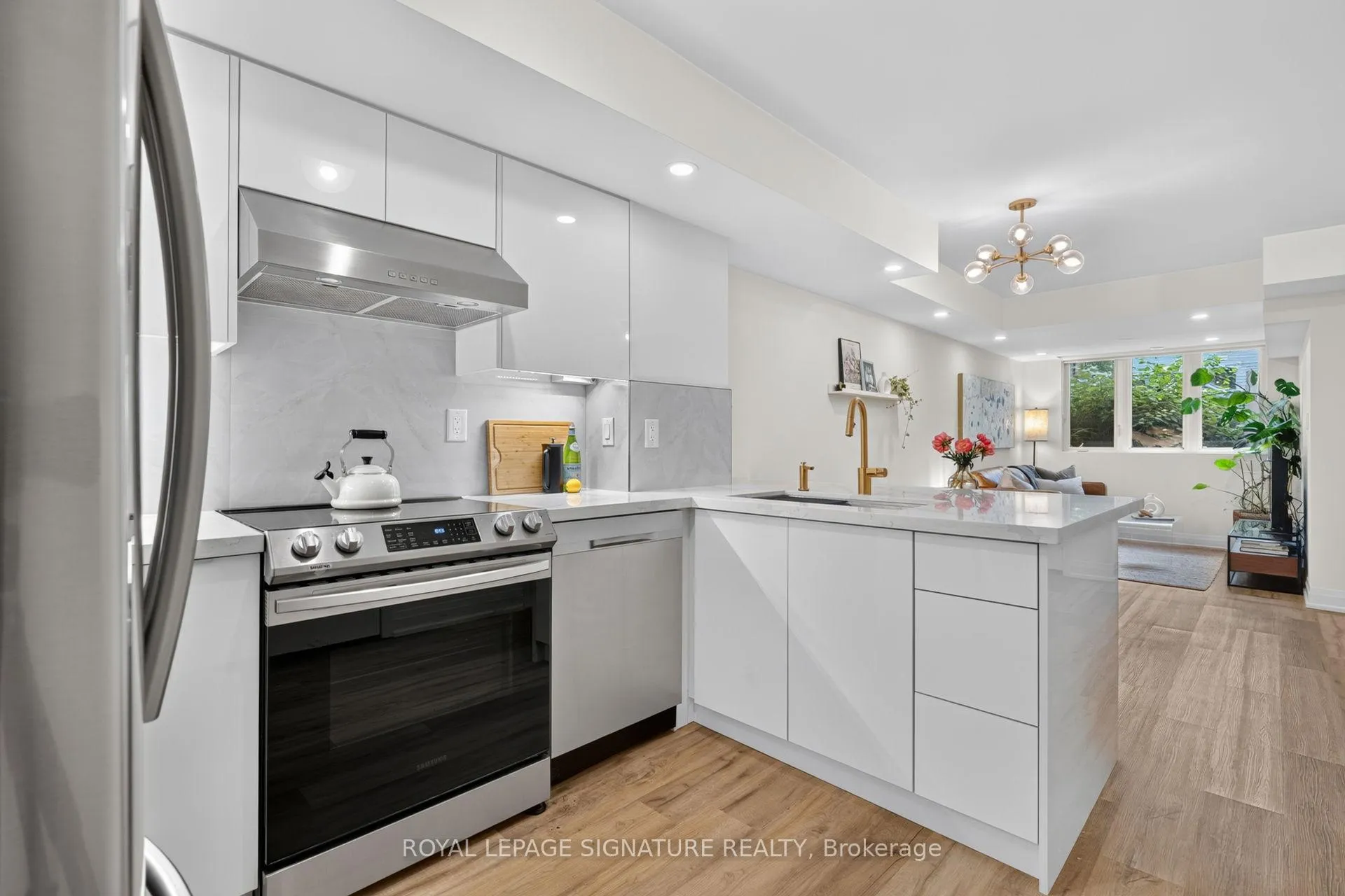 Photo 7 of Unit 163, 351 Wallace Avenue, Toronto, Dovercourt-Wallace Emerson-Junction — HOMEH