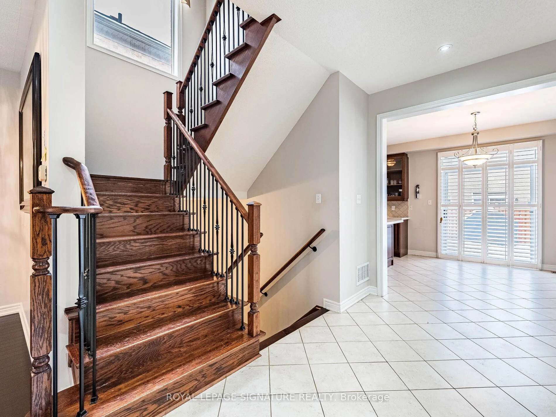 Photo 6 of 27 Permafrost Drive, Brampton, Sandringham-Wellington — HOMEH