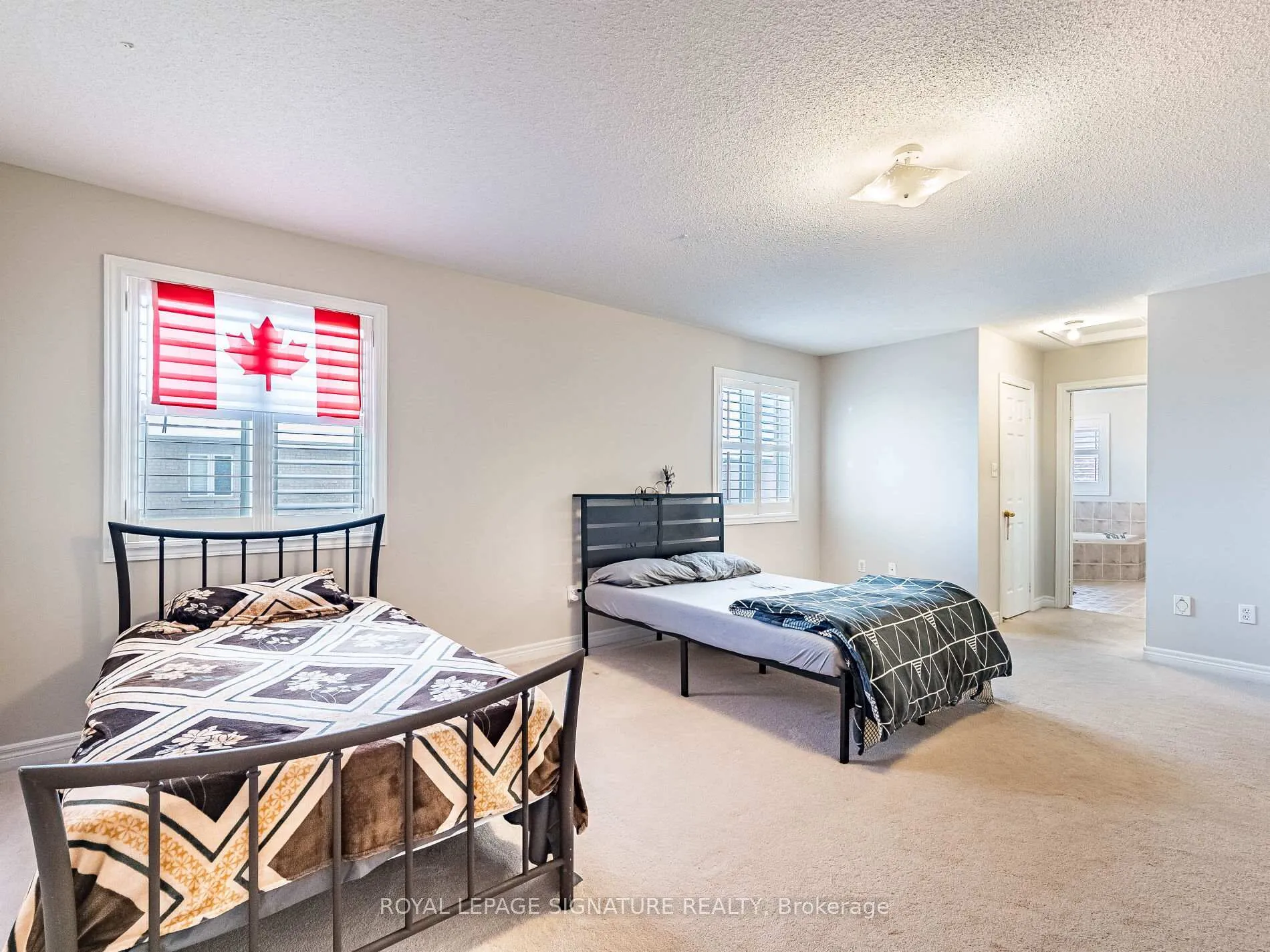 Photo 22 of 27 Permafrost Drive, Brampton, Sandringham-Wellington — HOMEH