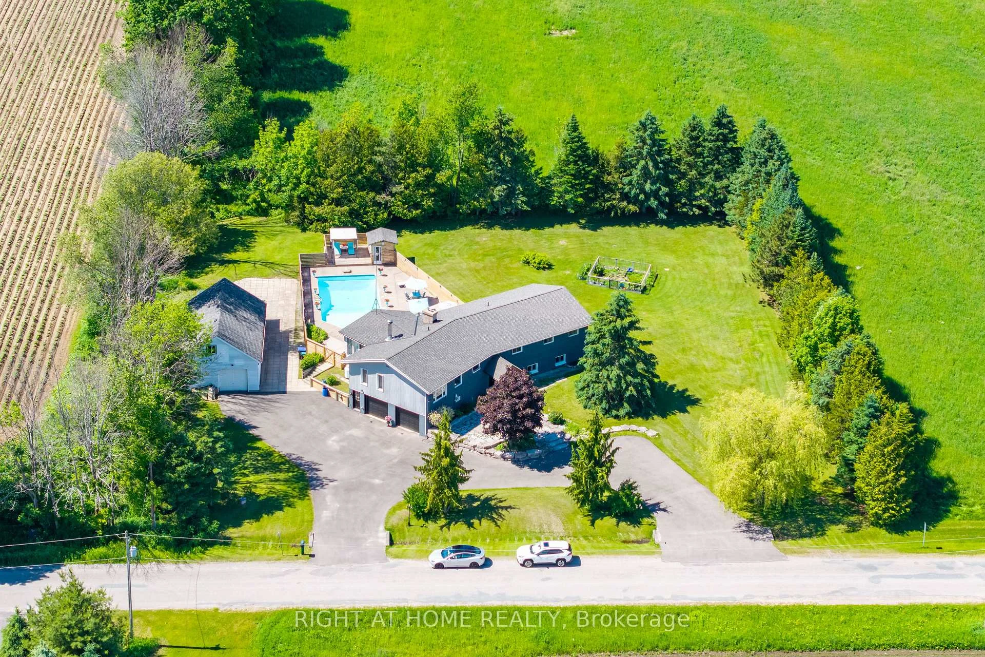 Photo 3 of 560 Concession Road 15 W, Tiny, Rural Tiny — HOMEH