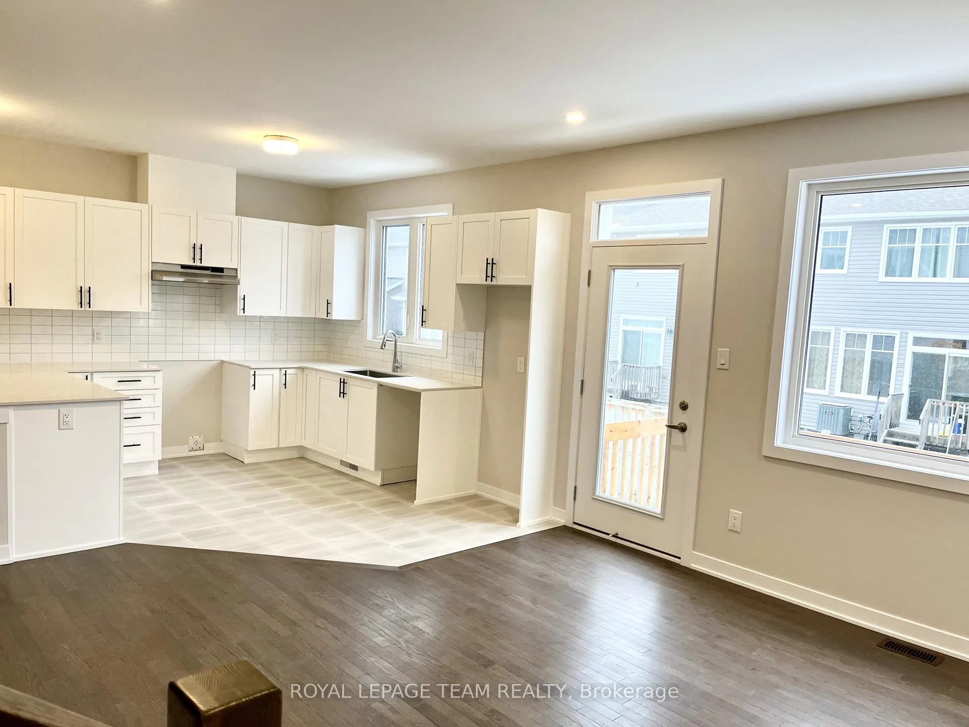 Photo 8 of 622 Expansion Road, Ottawa, Barrhaven - Half Moon Bay — HOMEH