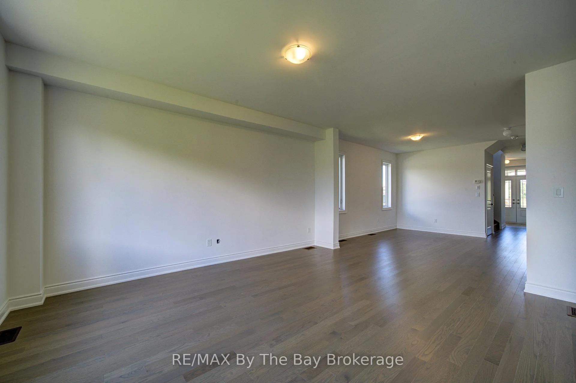 Photo 31 of 1 Amber Drive, Wasaga Beach — HOMEH