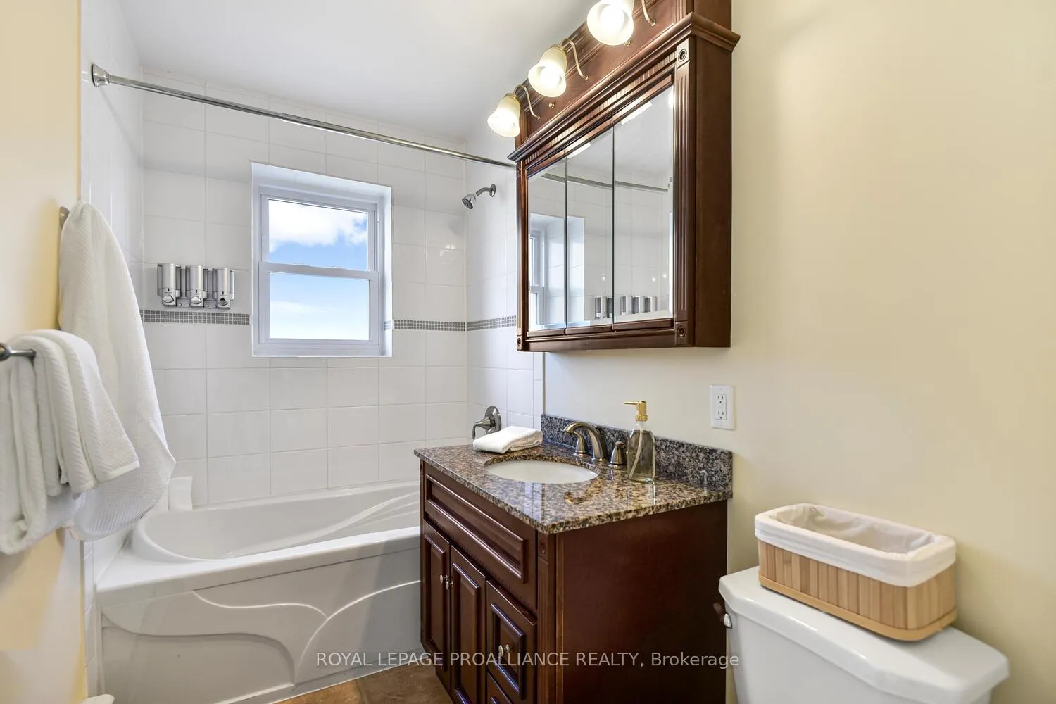 Photo 18 of Unit 11, 167 Pearl Street E, Brockville, Brockville — HOMEH