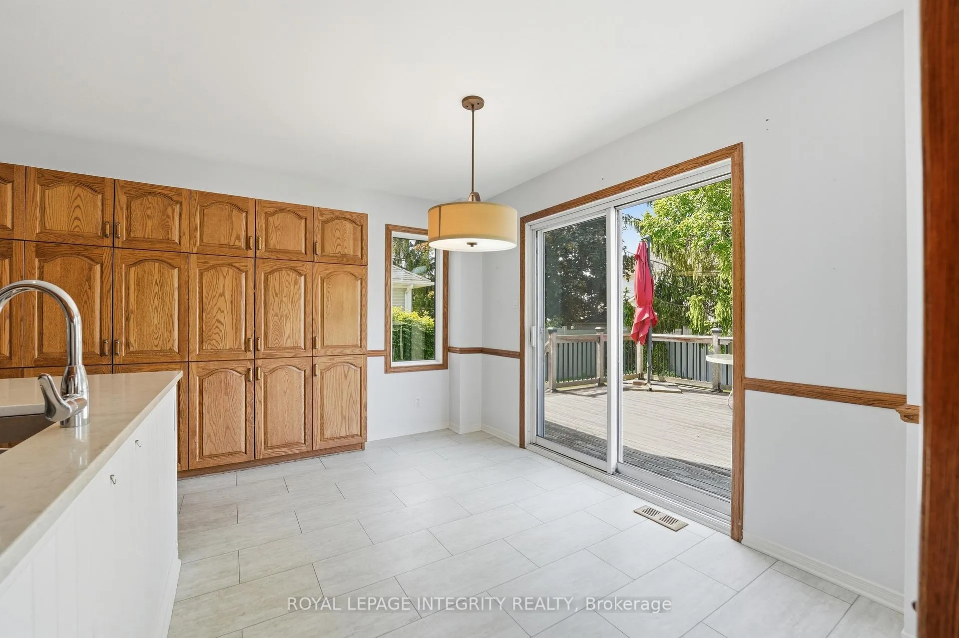 Photo 9 of 50 Bramble Wood Crescent, Ottawa, Kanata - Bridlewood — HOMEH