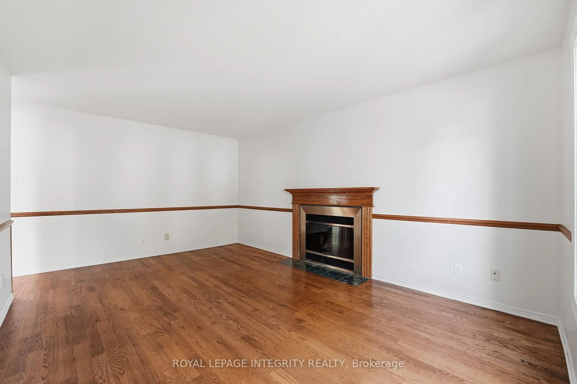 Photo 16 of 50 Bramble Wood Crescent, Ottawa, Kanata - Bridlewood — HOMEH