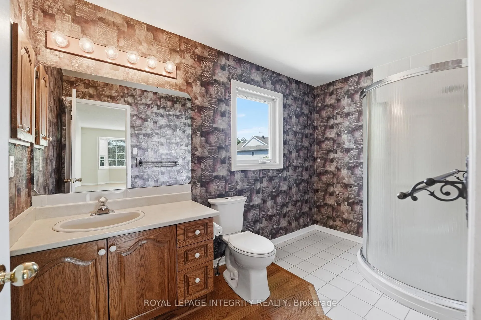 Photo 23 of 50 Bramble Wood Crescent, Ottawa, Kanata - Bridlewood — HOMEH