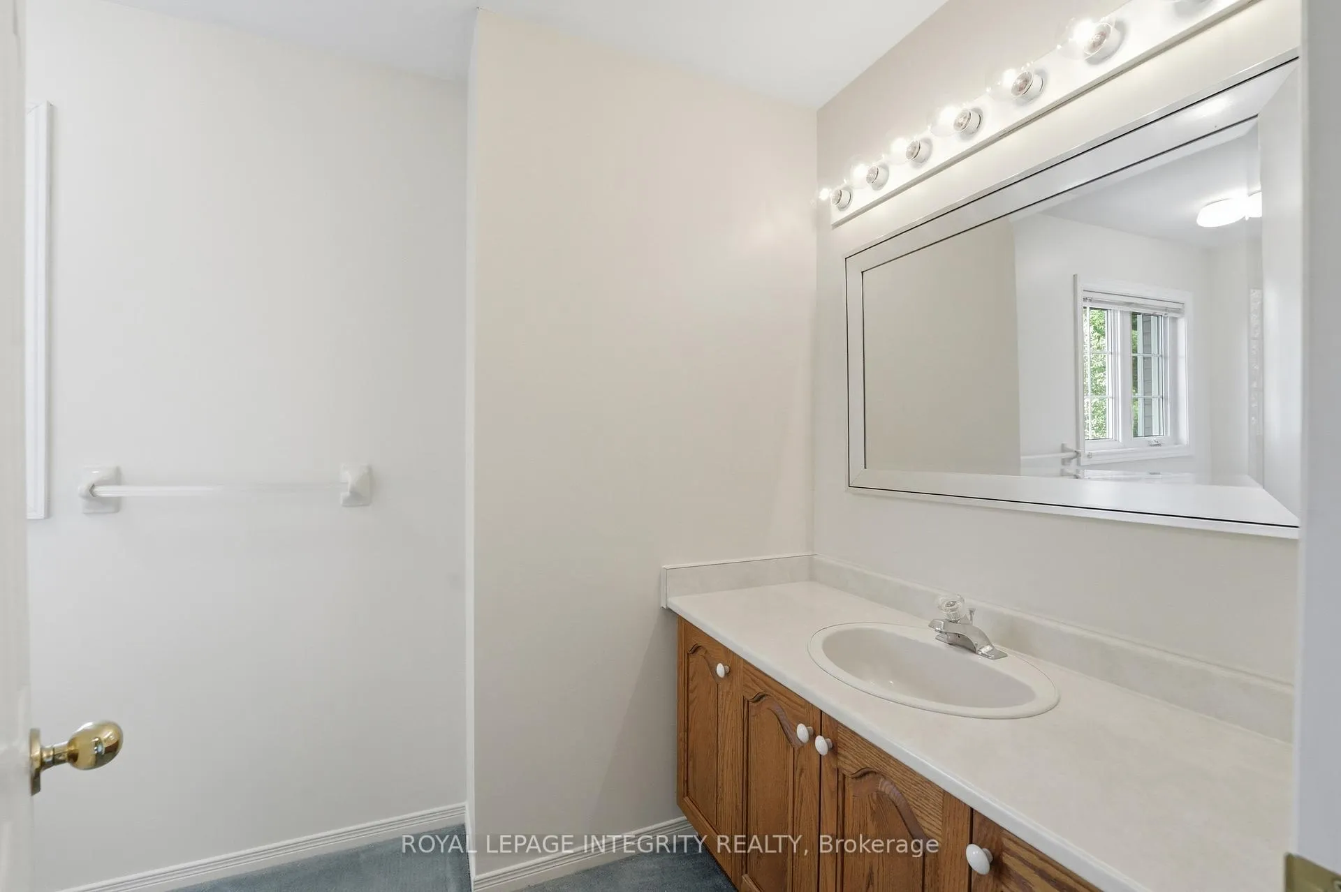 Photo 30 of 50 Bramble Wood Crescent, Ottawa, Kanata - Bridlewood — HOMEH