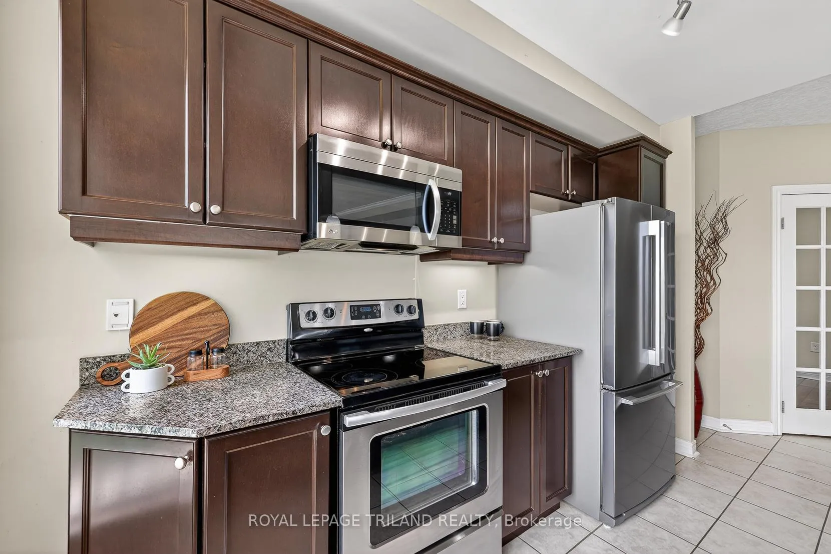 Photo 10 of Unit 203, 1030 Coronation Drive, London, North I — HOMEH