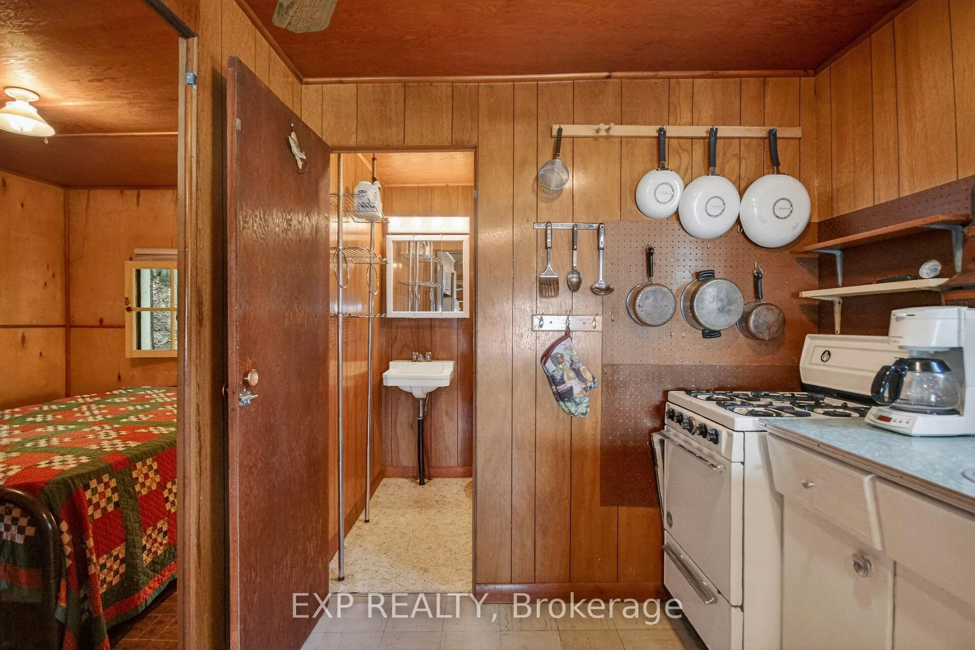 Photo 28 of 61 Cedar Haven Lane, Frontenac, Frontenac South — HOMEH