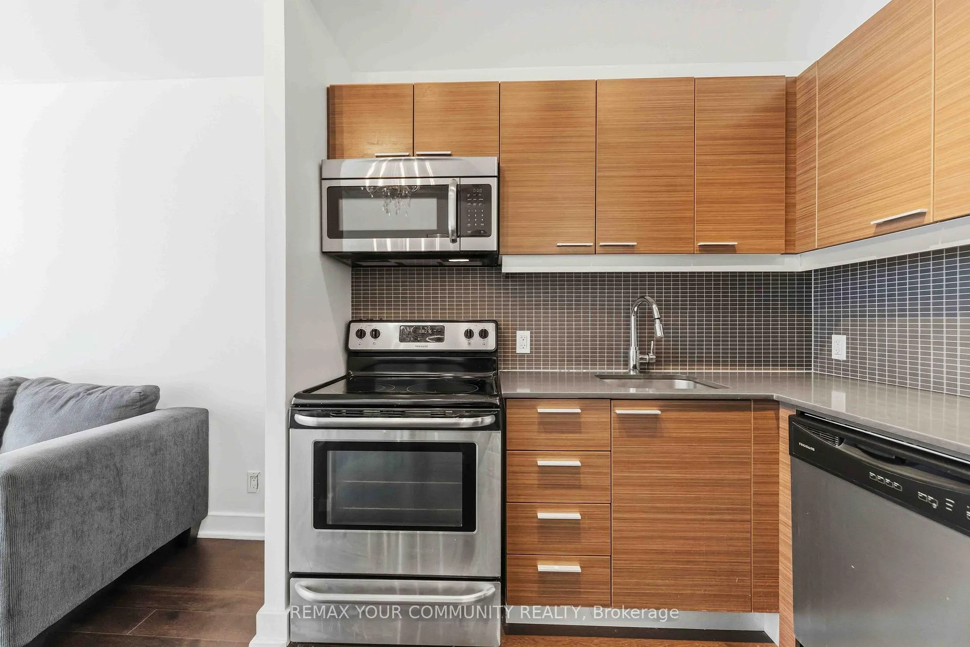Photo 4 of Unit 630, 349 Mcleod Street, Ottawa, Ottawa Centre — HOMEH