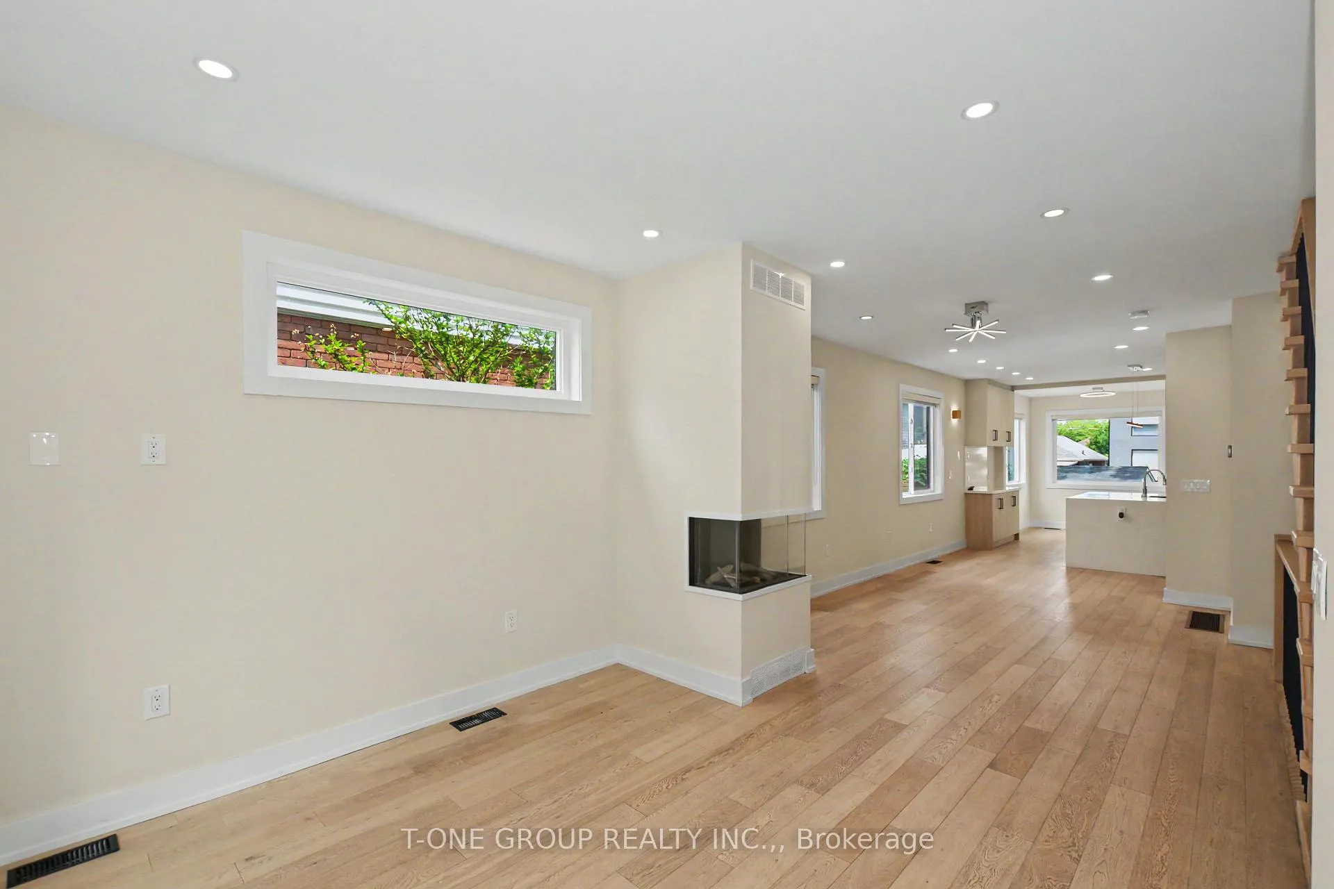 Photo 4 of 77 Wiley Avenue, Toronto, Danforth Village-East York — HOMEH