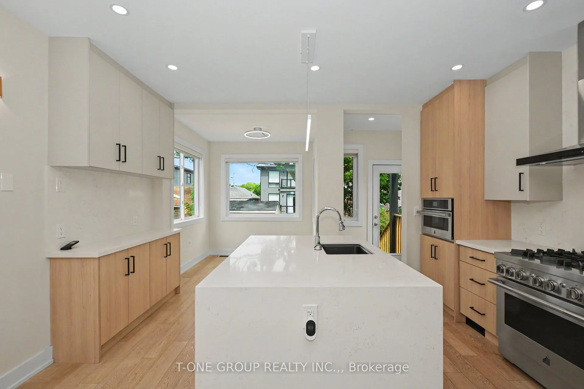 Photo 7 of 77 Wiley Avenue, Toronto, Danforth Village-East York — HOMEH