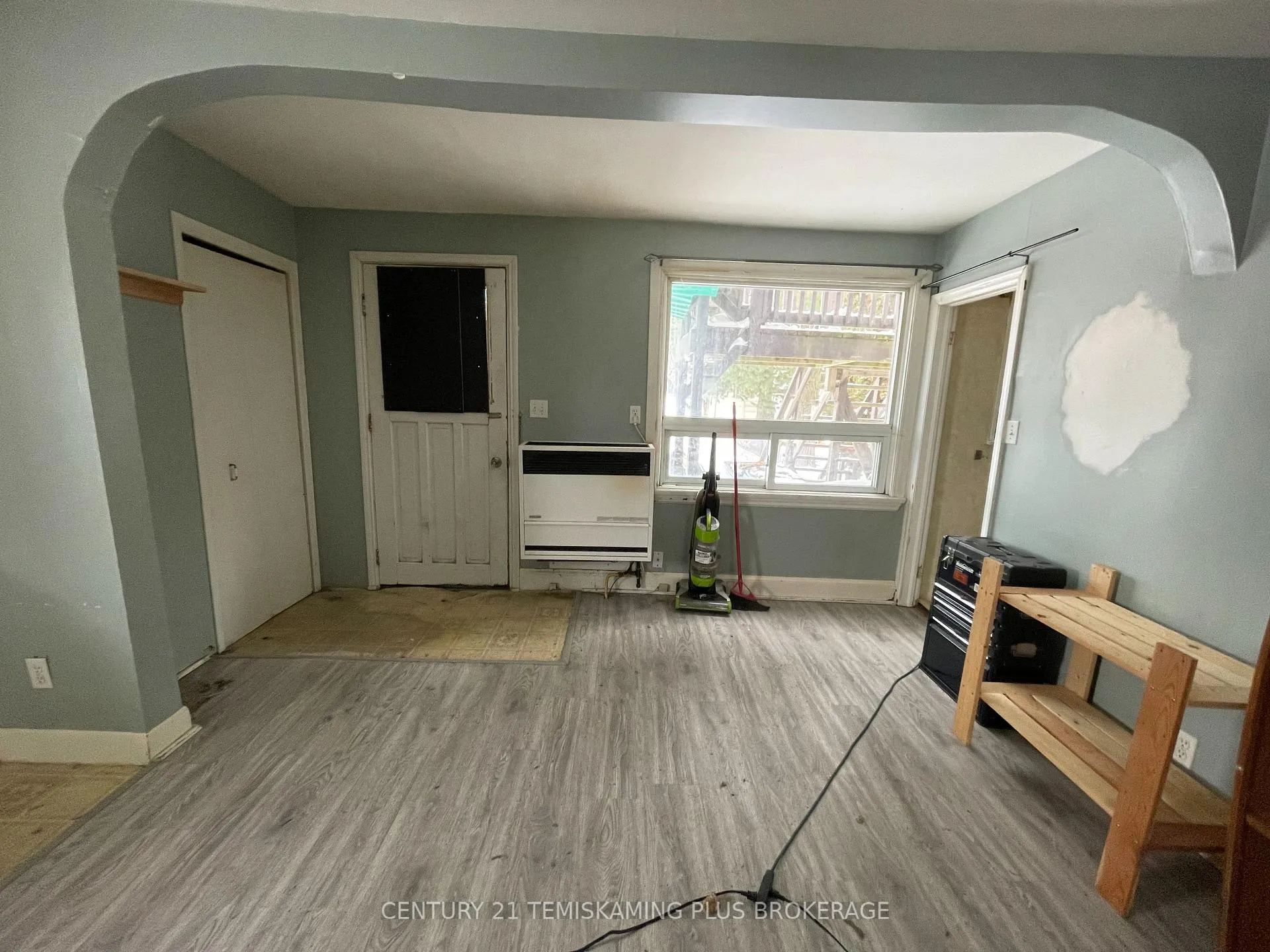 Photo 6 of 390 Farah Avenue, Temiskaming Shores, New Liskeard — HOMEH