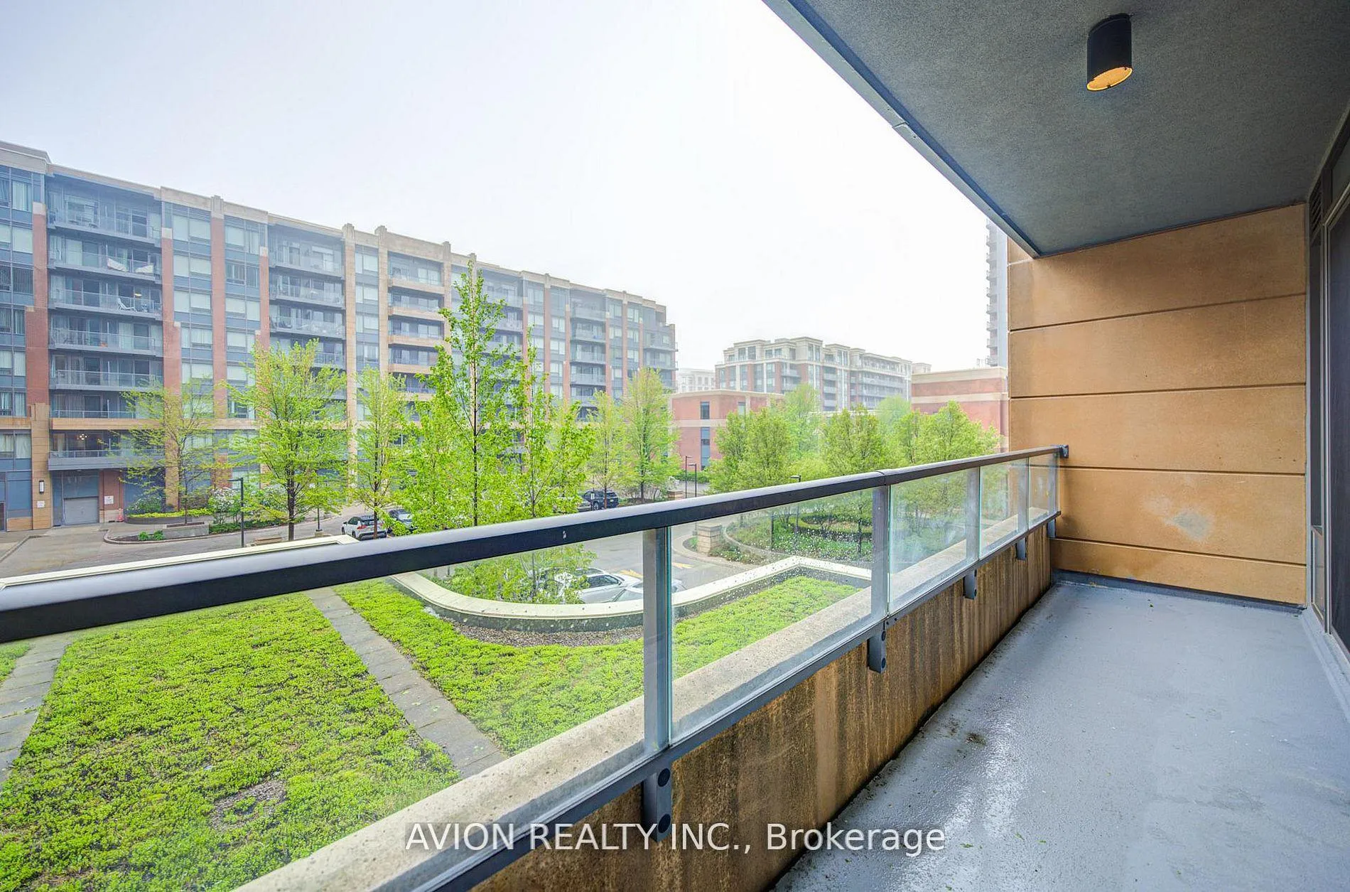 Photo 16 of Unit 301, 18 Uptown Drive, Markham, Unionville — HOMEH