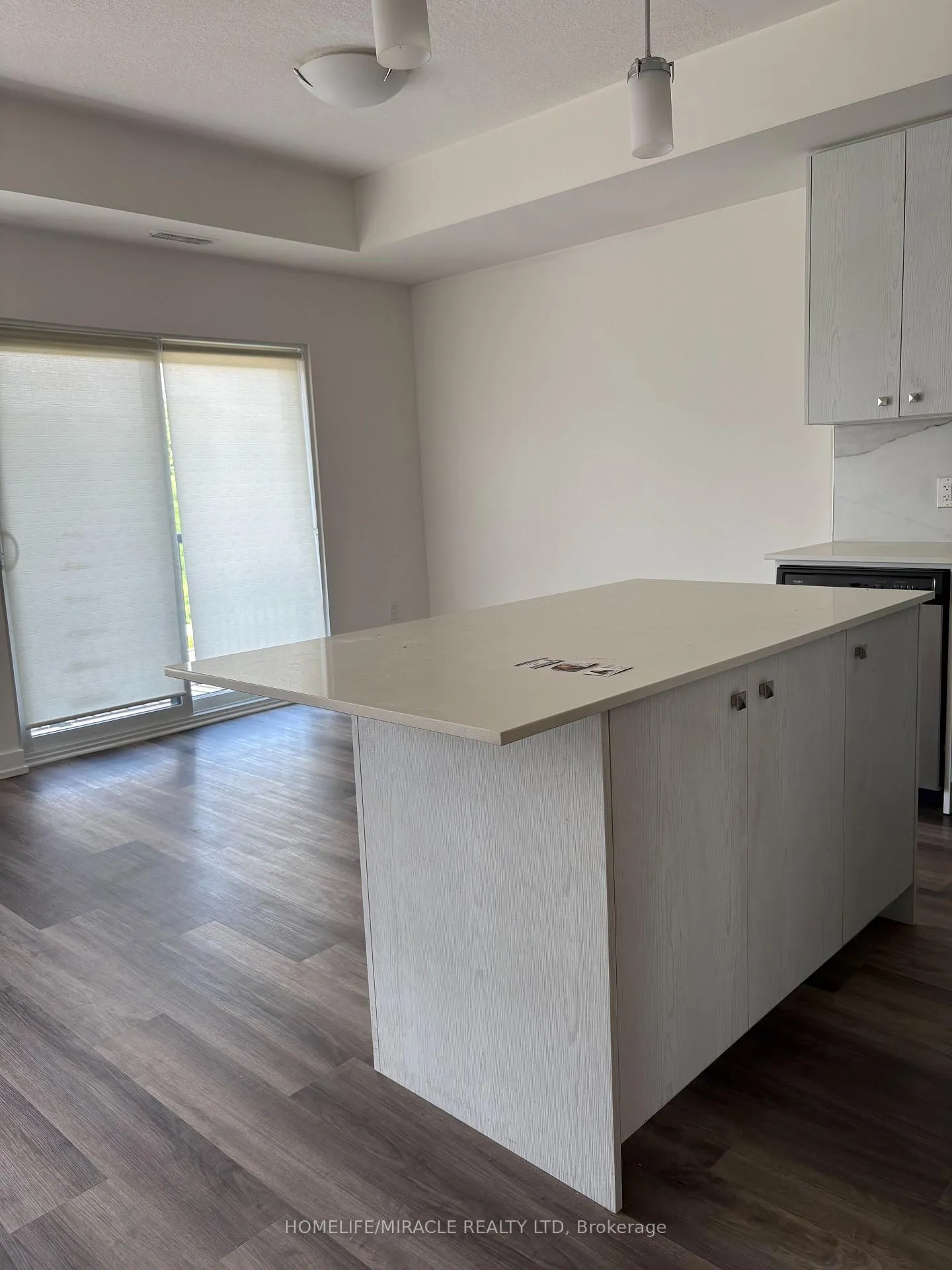 Photo 10 of Unit D5, 10 Palace Street, Kitchener, Laurentian Hills — HOMEH