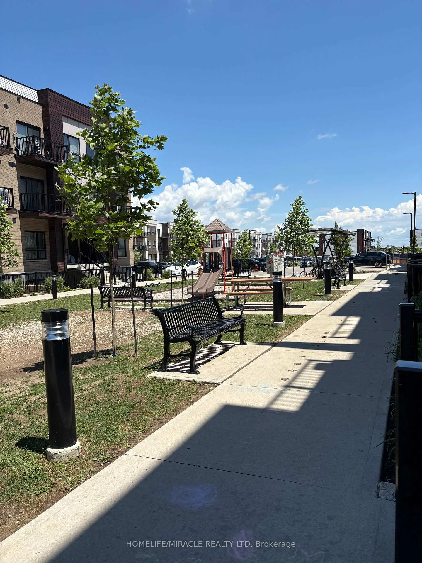 Photo 28 of Unit D5, 10 Palace Street, Kitchener, Laurentian Hills — HOMEH