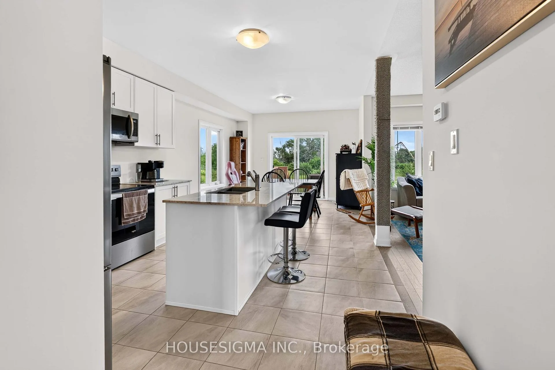Photo 3 of 32 Oakmont Drive, Loyalist, Bath — HOMEH
