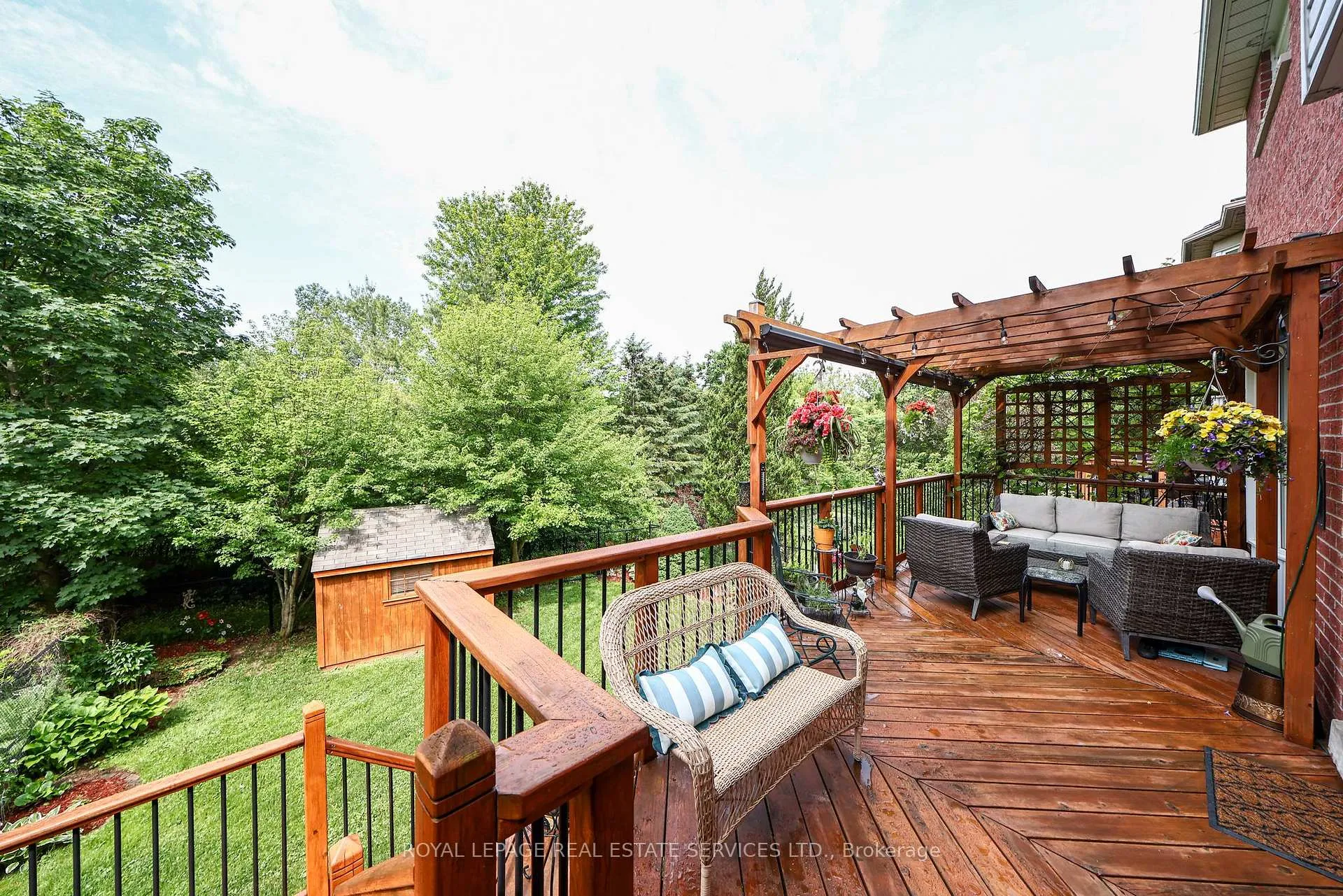 Photo 4 of 10 Sandway Crescent, Vaughan, Maple — HOMEH
