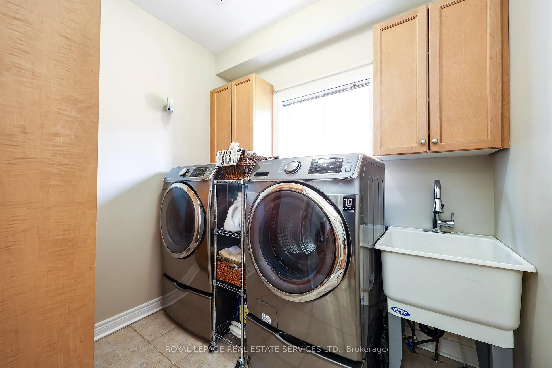 Photo 18 of 10 Sandway Crescent, Vaughan, Maple — HOMEH